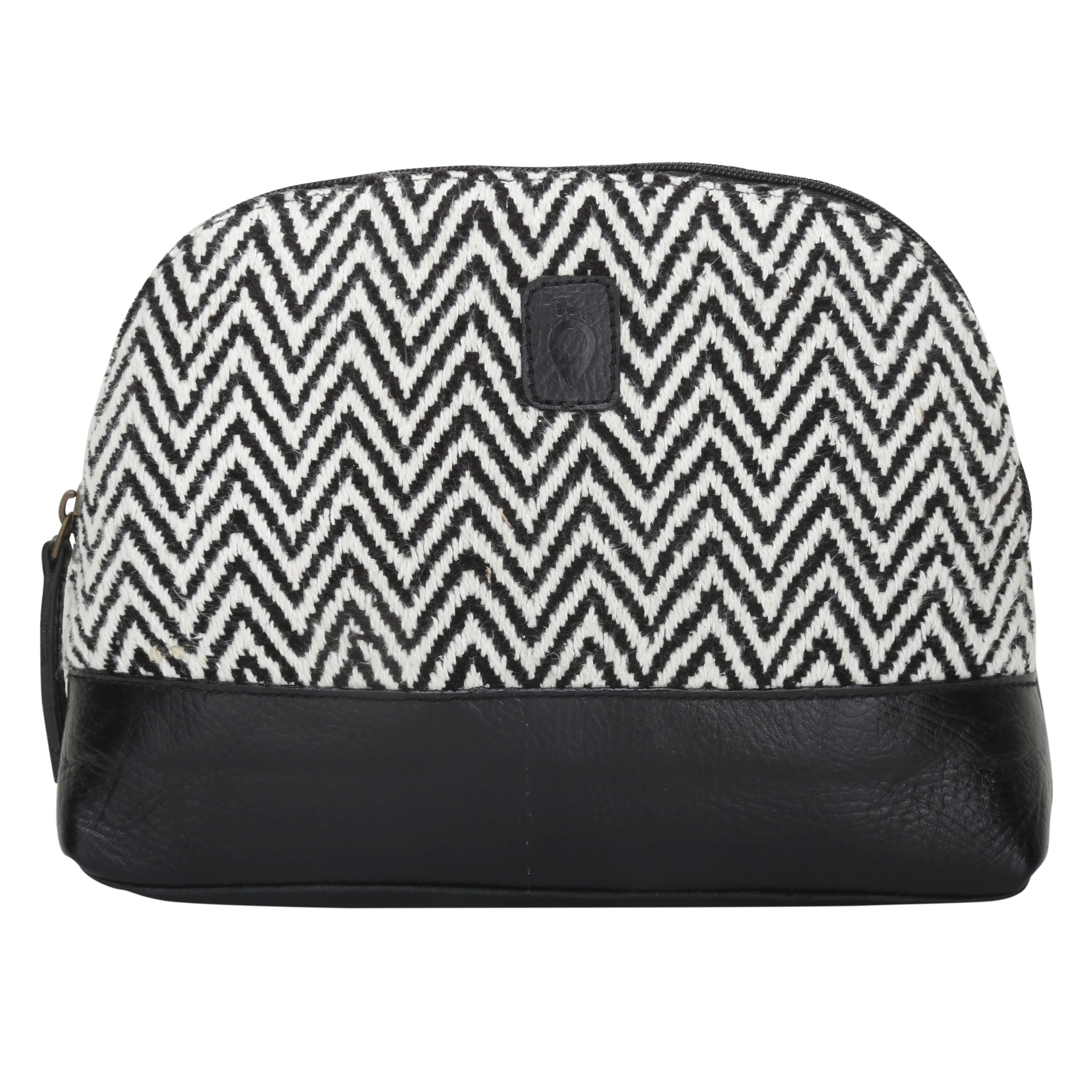 Woven Patterned Clutch | Black and White